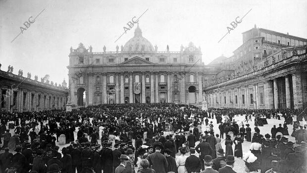 El hallazgo de la tumba más buscada en el Vaticano